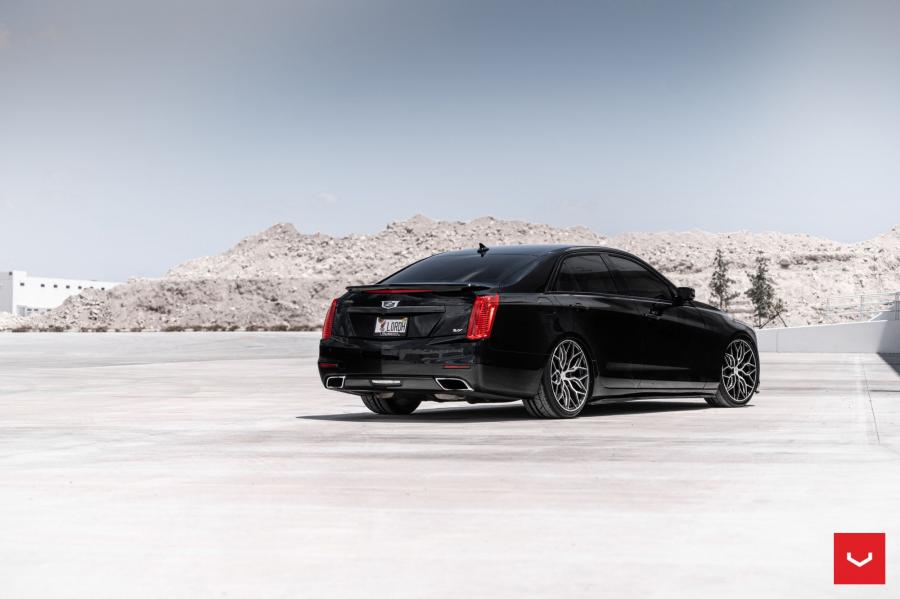  Cadillac CTS-V on Vossen Wheels (HF-2) 2018 года  (фото 10 из 13)